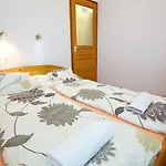 شقة Zoli Apartmanok-maya Koelcsey 34-36 *