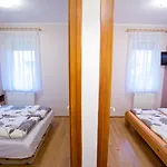 شقة Zoli Apartmanok-maya Koelcsey 34-36 Hajdúszoboszló