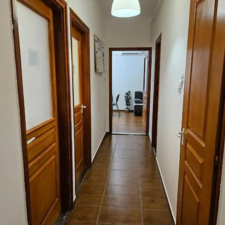 Zoli Apartmanok-maya Koelcsey 34-36 * Hajdúszoboszló