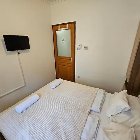 Zoli Apartmanok-maya Kölcsey 34-36 Daire