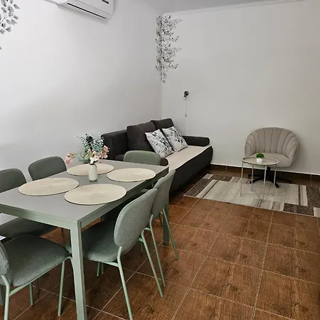 Daire Zoli Apartmanok-maya Kölcsey 34-36