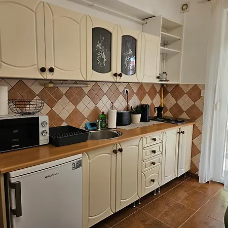 Zoli Apartmanok-maya Koelcsey 34-36 Hajdúszoboszló