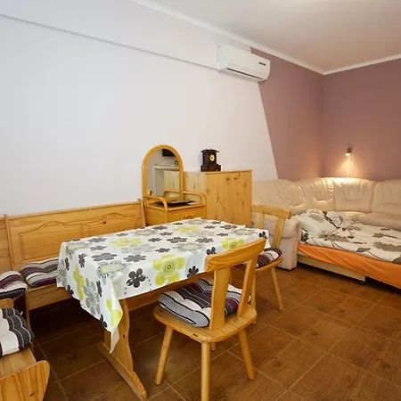 شقة Zoli Apartmanok-maya Koelcsey 34-36 Hajdúszoboszló
