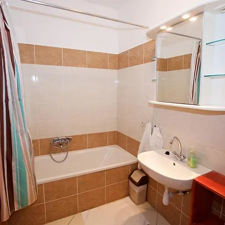 Zoli Apartmanok-maya Koelcsey 34-36 Apartamento *