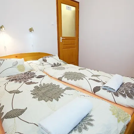 Apartamento Zoli Apartmanok-maya Koelcsey 34-36 *