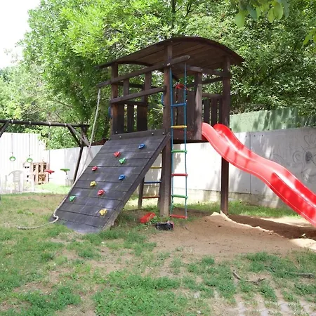 شقة Zoli Apartmanok-maya Koelcsey 34-36