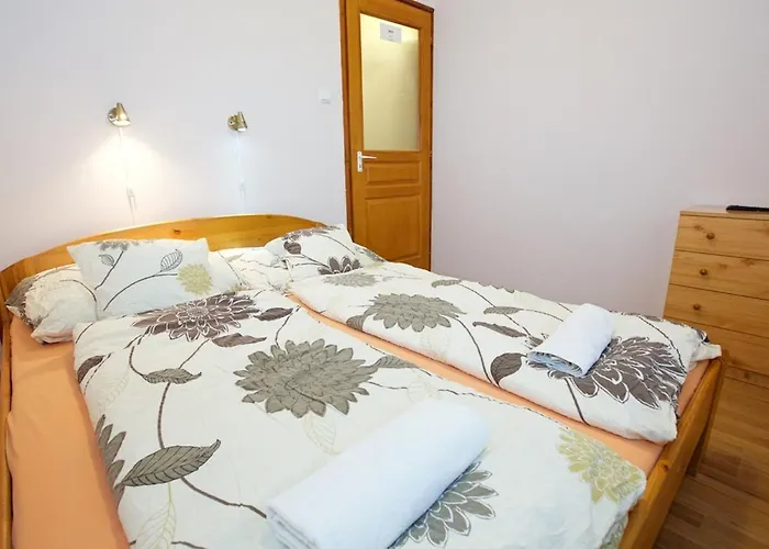 Lägenhet Zoli Apartmanok-maya Koelcsey 34-36 *