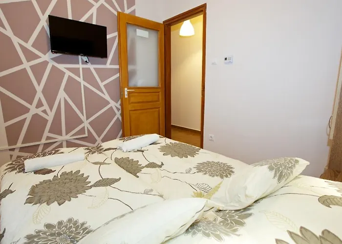 Zoli Apartmanok-maya Koelcsey 34-36 Lägenhet Hajdúszoboszló